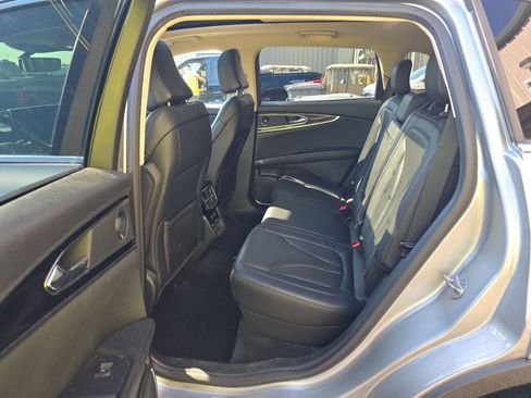 Used 2022 Lincoln Nautilus Reserve w/ Equipment Group 201A image 20