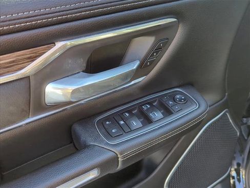 Used 2019 RAM 1500 Laramie image 6