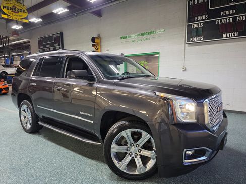 Used 2017 GMC Yukon Denali w/ Open Road Package image 11