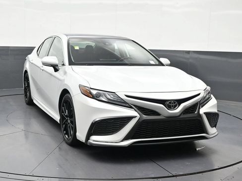 Used 2023 Toyota Camry XSE w/ Navigation Package FWD image 8