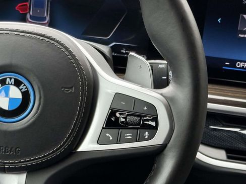 Used 2024 BMW X5 xDrive50e w/ M Sport Package AWD/4WD image 22
