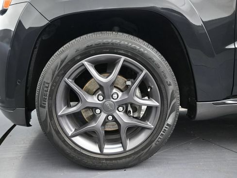 Used 2019 Jeep Grand Cherokee Summit w/ Trailer Tow Group IV RWD image 10