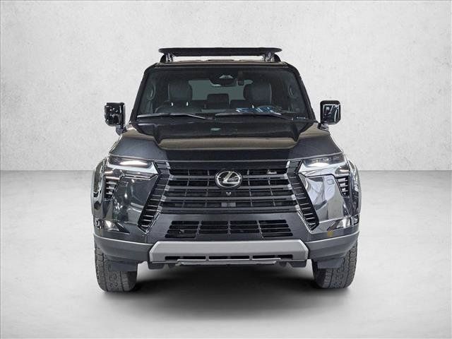 Used 2024 Lexus GX 550 AWD/4WD image 2