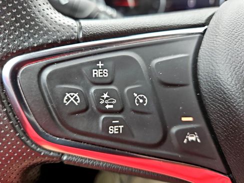 Used 2021 Chevrolet Equinox LT image 20