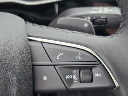 Used 2025 Audi Q3 2.0T Premium w/ Convenience Package image 23