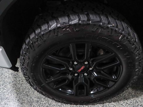 Used 2021 GMC Sierra 1500 Elevation image 11