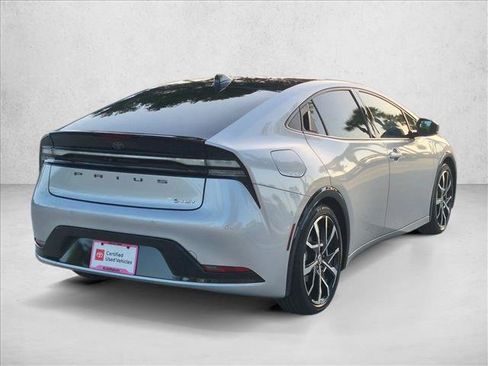 Used 2026 Toyota Prius Plug-In Hybrid w/ Limited Premium Package FWD image 5