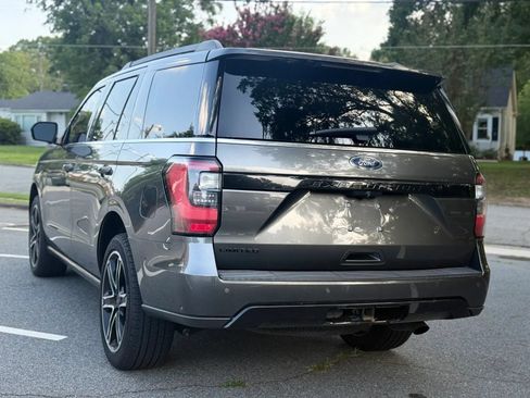 Used 2019 Ford Expedition Limited w/ Equipment Group 303A RWD image 4