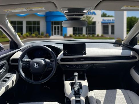 Used 2023 Honda HR-V LX image 30