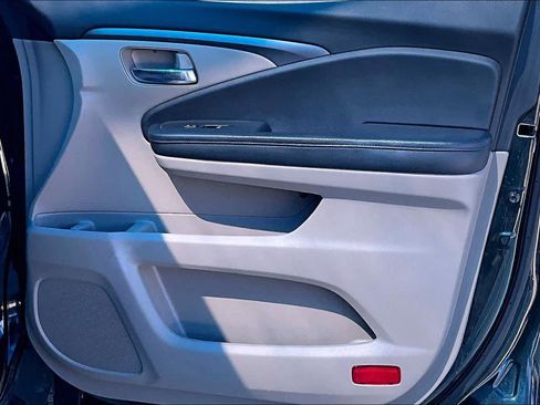 Used 2017 Honda Pilot EX-L image 23