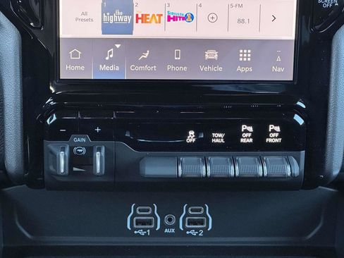 New 2026 RAM 3500 Big Horn AWD/4WD image 5