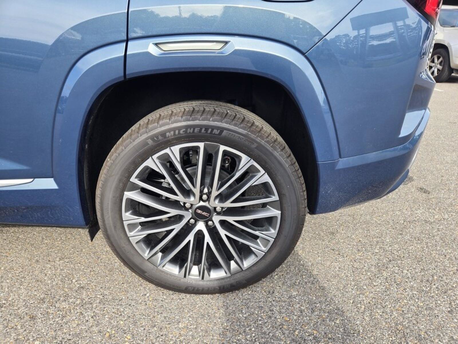 New 2026 GMC Terrain Denali w/ LPO, Floor Liner Package AWD/4WD image 9