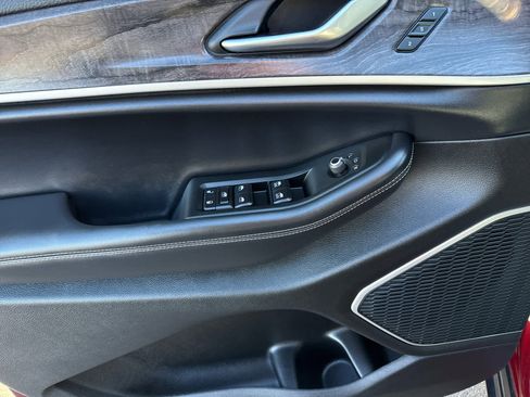 Used 2021 Jeep Grand Cherokee L Limited image 10