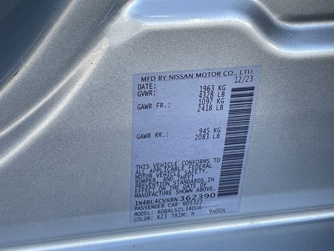 Used 2024 Nissan Altima 2.5 SR image 34