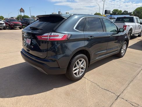 Used 2024 Ford Edge SEL w/ Convenience Package AWD/4WD image 5