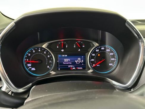 Used 2020 Chevrolet Equinox LT w/ Driver Convenience Package FWD image 17