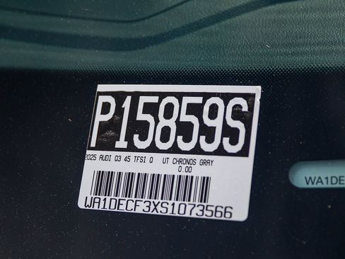 Certified 2025 Audi Q3 2.0T Premium w/ Convenience Package image 31