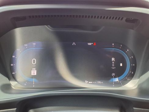 Certified 2024 Volvo XC40 B5 Plus image 33