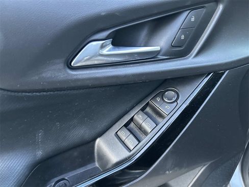 Used 2025 Chevrolet Equinox LT image 18