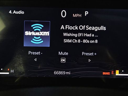 Used 2023 Jeep Grand Cherokee Altitude image 11