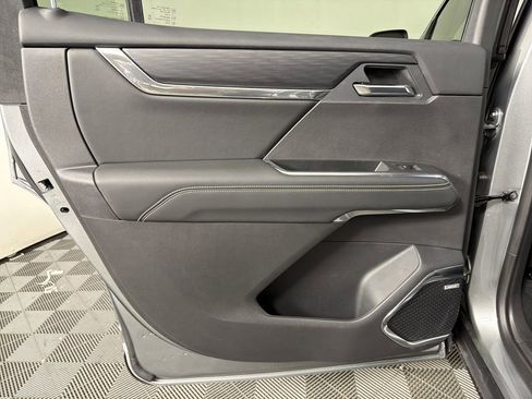 New 2025 GMC Acadia Elevation w/ Elevation Premium Package image 21