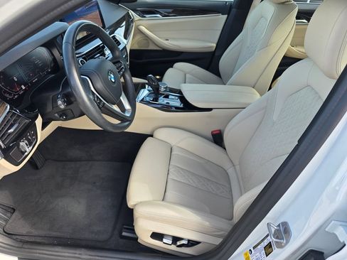 Used 2021 BMW 540i w/ Convenience Package RWD image 9