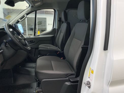 New 2026 Ford Transit 150 Low Roof RWD image 10