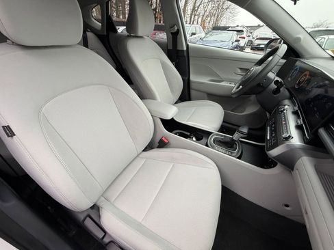 Used 2025 Hyundai Kona SEL image 37