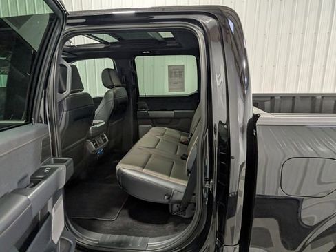 Used 2025 Ford F150 Lariat w/ Equipment Group 501A Mid image 11