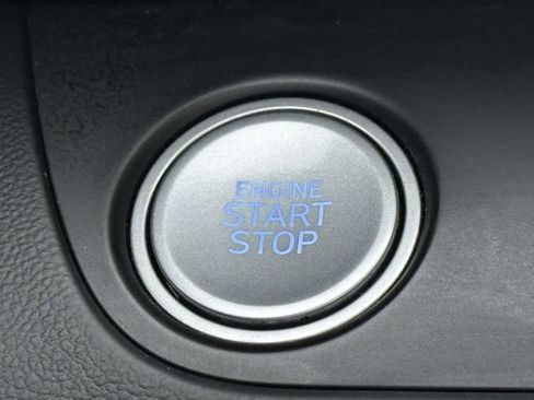 Used 2024 Hyundai Elantra Limited FWD image 34