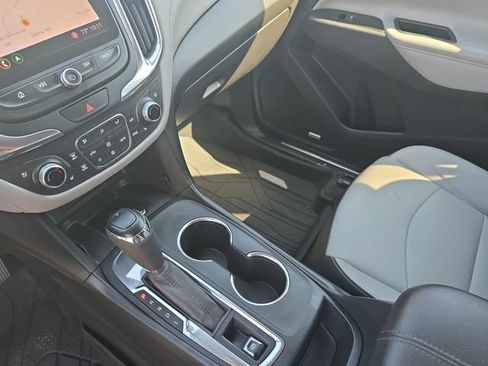 Used 2021 Chevrolet Equinox Premier image 26