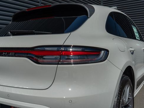 New 2026 Porsche Macan Turbo AWD/4WD image 13