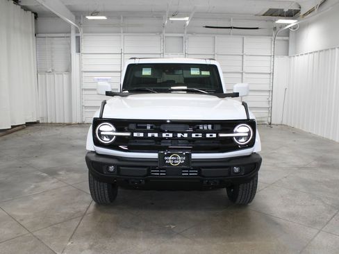 New 2025 Ford Bronco Outer Banks image 2