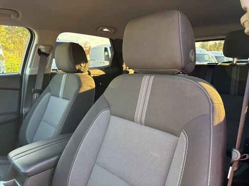 Used 2025 Chevrolet Blazer LT FWD image 38