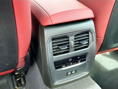 New 2026 BMW 330i Sedan w/ Convenience Package image 19