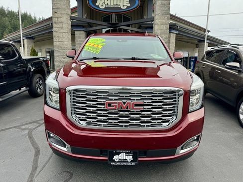 Used 2020 GMC Yukon Denali image 2