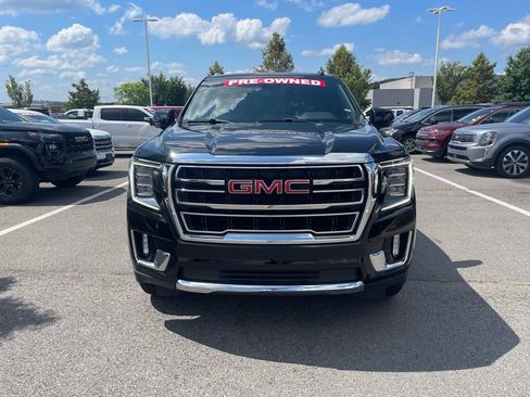 Used 2024 GMC Yukon SLT RWD image 2