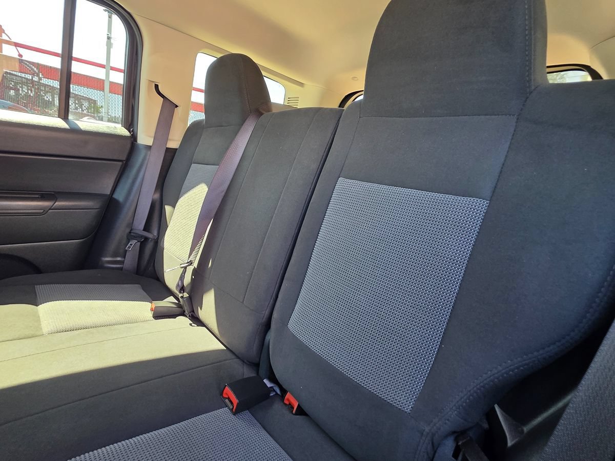 Used 2017 Jeep Patriot Latitude FWD image 23