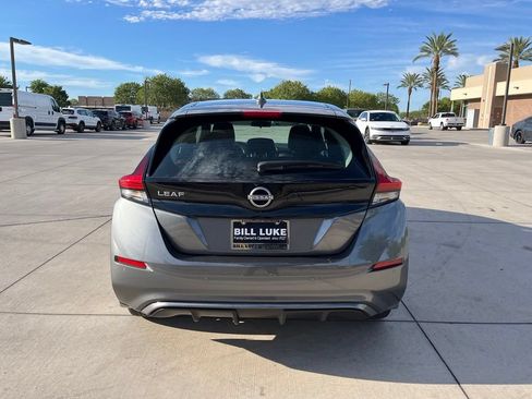 Used 2025 Nissan Leaf S FWD image 11