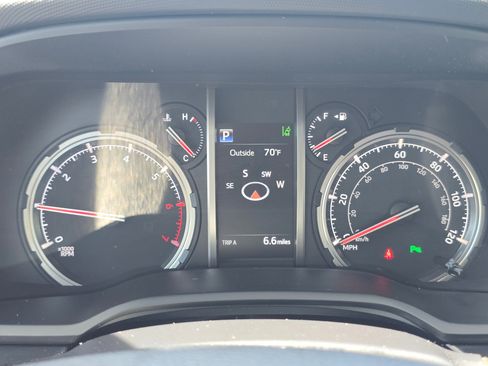 Used 2023 Toyota 4Runner Limited AWD/4WD image 24