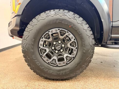 Used 2026 Ford F150 Raptor w/ Equipment Group 803A Raptor R AWD/4WD image 25