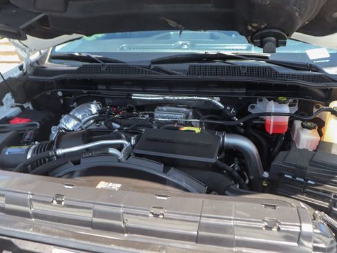 Used 2021 Chevrolet Silverado 2500 LT w/ Fleet Comfort Package AWD/4WD image 12