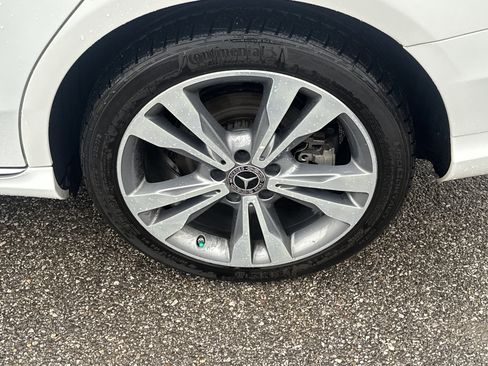 Used 2020 Mercedes-Benz C 300 4MATIC Sedan image 9