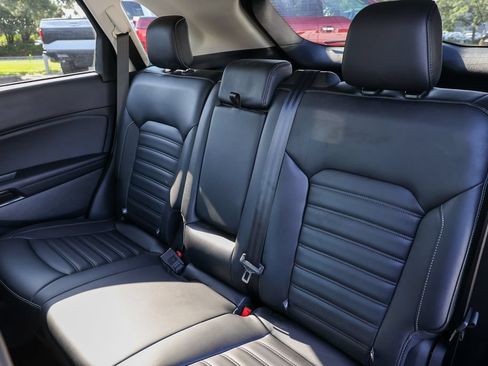 Used 2022 Ford Edge SEL w/ Convenience Package AWD/4WD image 30