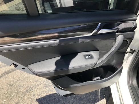 Used 2016 BMW X3 xDrive28i AWD/4WD image 37