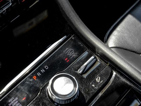 Used 2022 Jeep Grand Cherokee Overland image 37