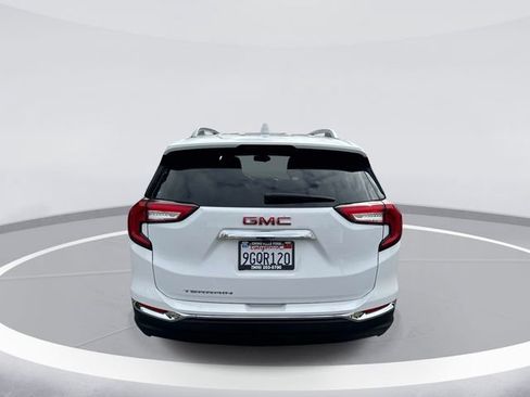 Used 2022 GMC Terrain SLT w/ Infotainment Package II FWD image 6