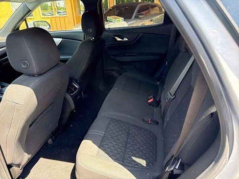 Used 2021 Chevrolet Blazer LT AWD/4WD image 16