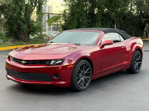 Used 2015 Chevrolet Camaro LT RWD image 6