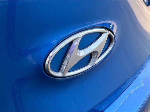 Used 2017 Hyundai Elantra GT image 27